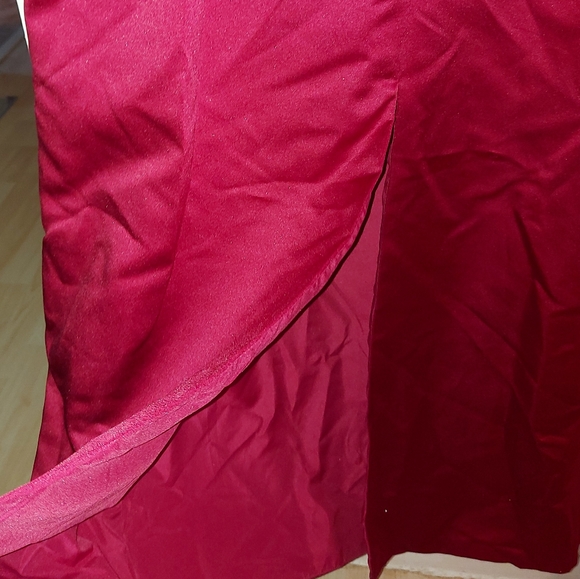 Davids Bridal Red Long Gown - Picture 4 of 11